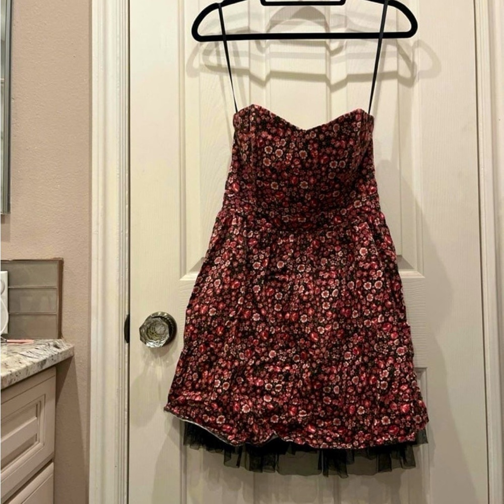 Sound and Matter Strapless Dress M